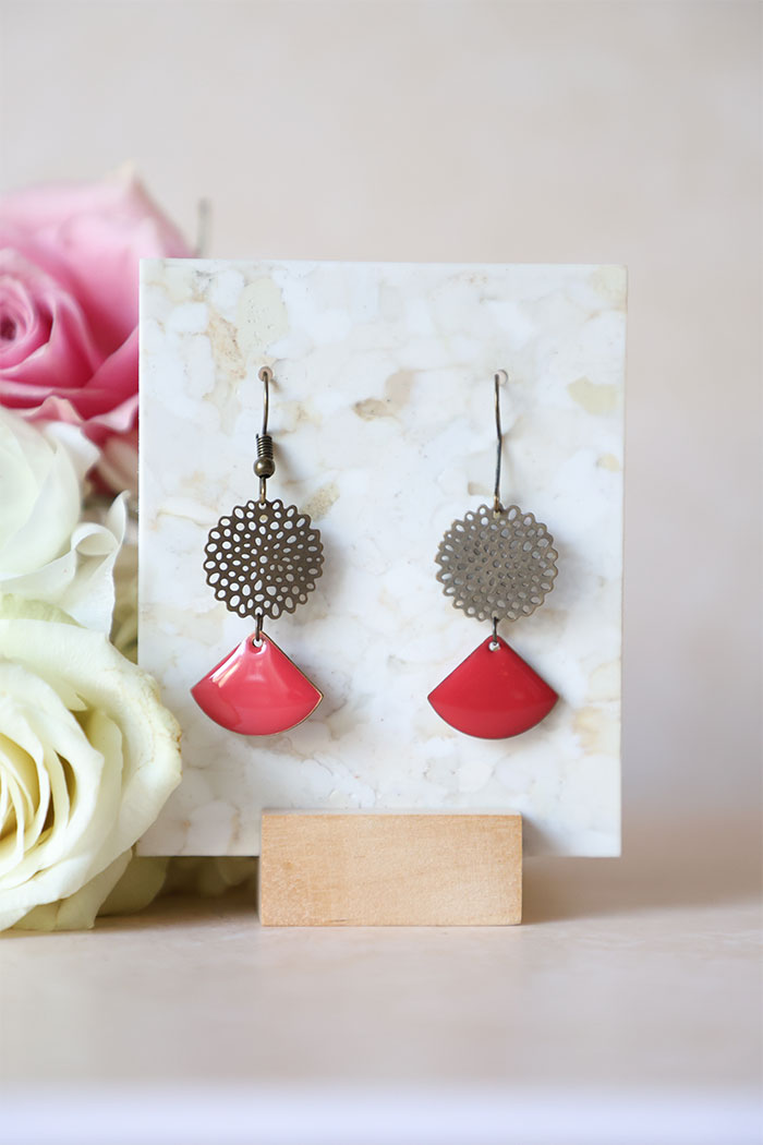 Flore 3 Boucle forme fleure et résine rose