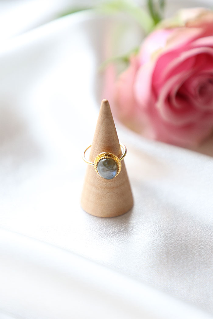 Rachel 4 Bague en pierre semi precieuse gemme labradorite et plaqué or ajustable