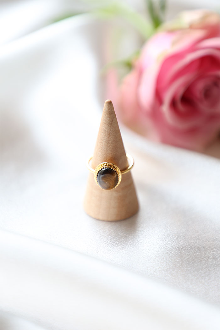 Rachel 9 Bague en pierre oeil de tigre et plaqué or ajustable